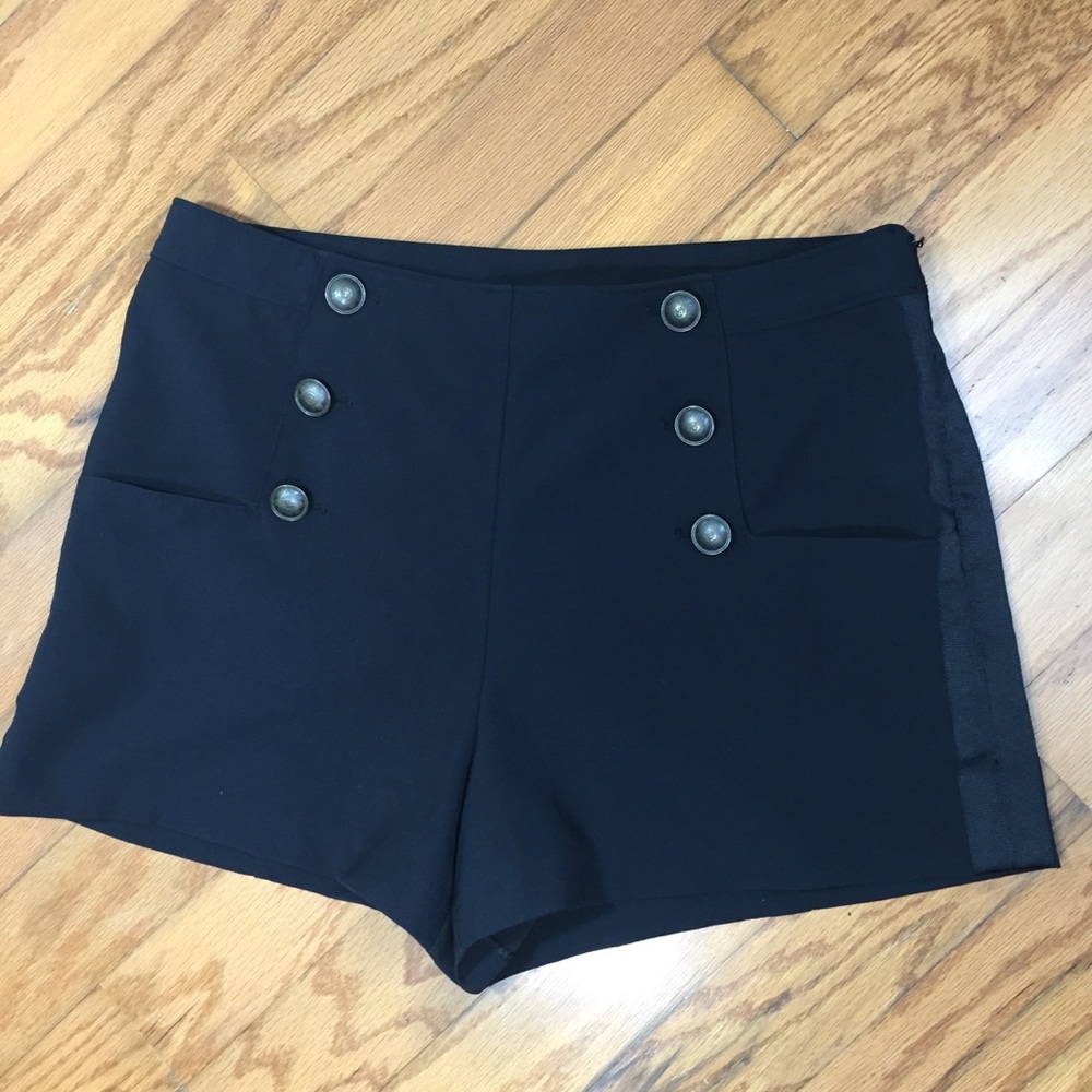 Disney Colleen Atwood Black Shorts Size 12